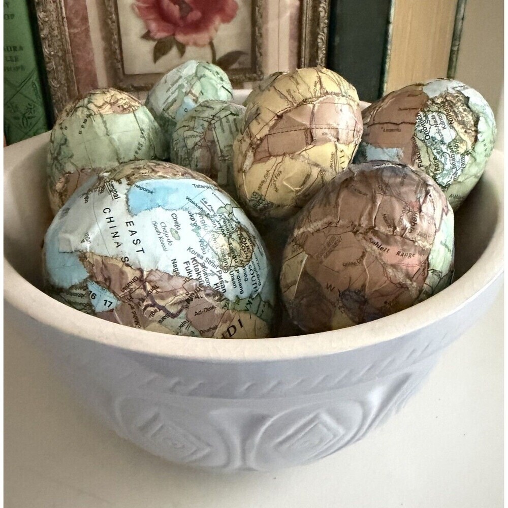 Lot of 8 Vintage Decoupage Easter Eggs nice variety 1.5-3”